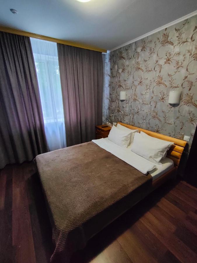 Hotel Almaz Poltava Exterior photo